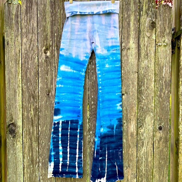T-Party Foldover Yoga Leggings - Brand New With Tags - View #6